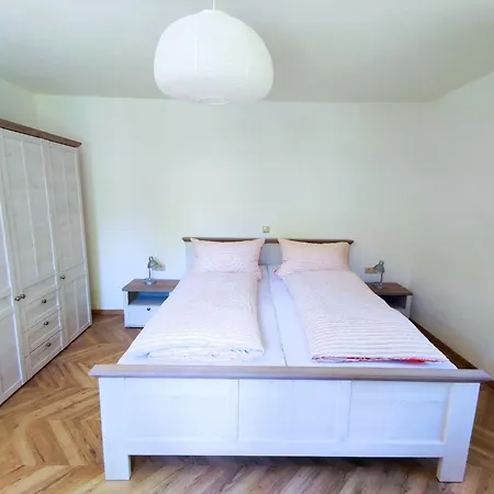 Apartment Herrnmühle - Pension&ferienwohnungen *